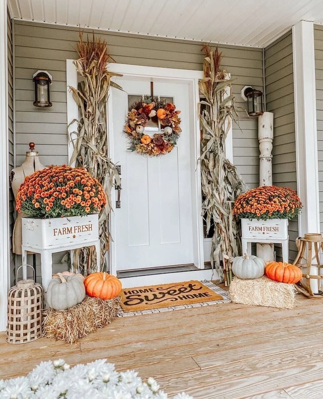 Fall-themed entryway styling