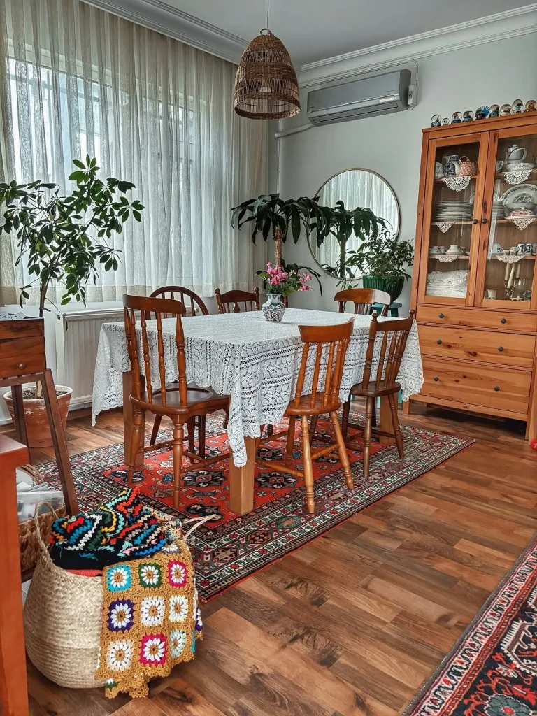Bold Dining Room Decor Trends