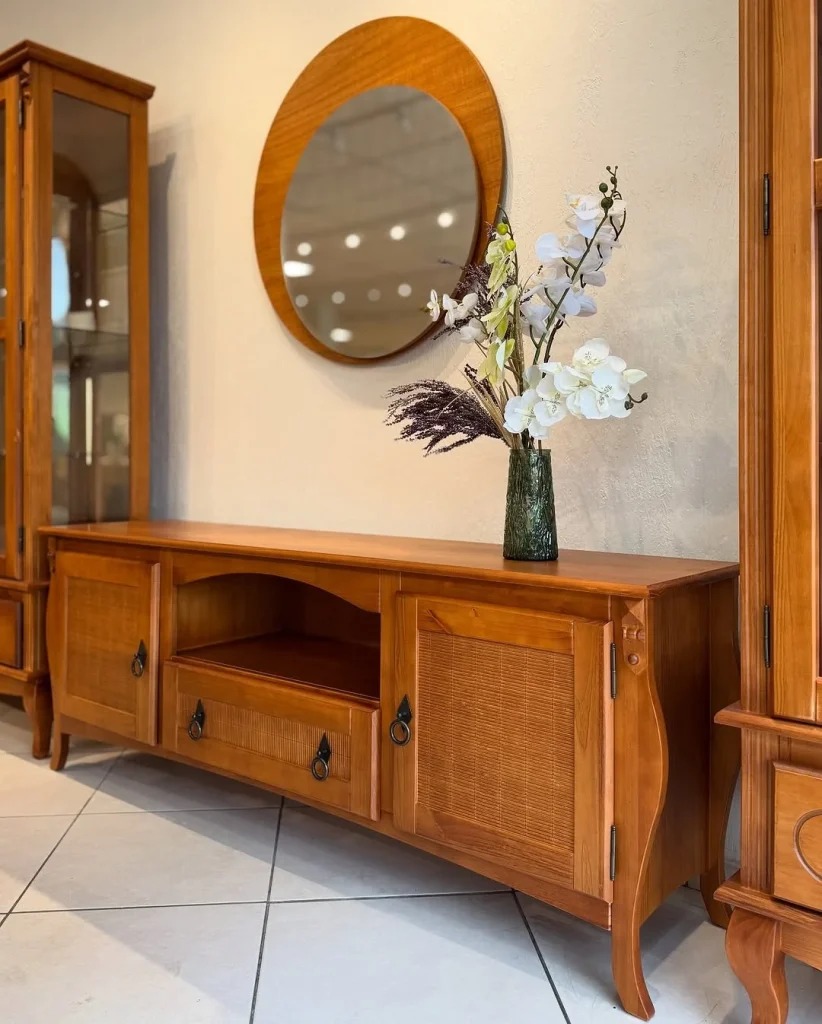 Symmetrical console table setup