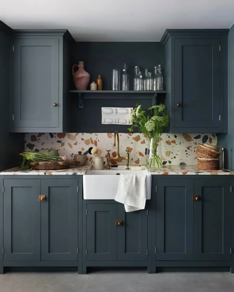 Modern kitchen decor
