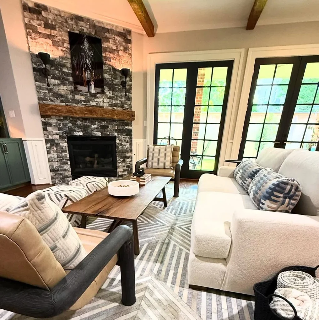 Coastal large windows style