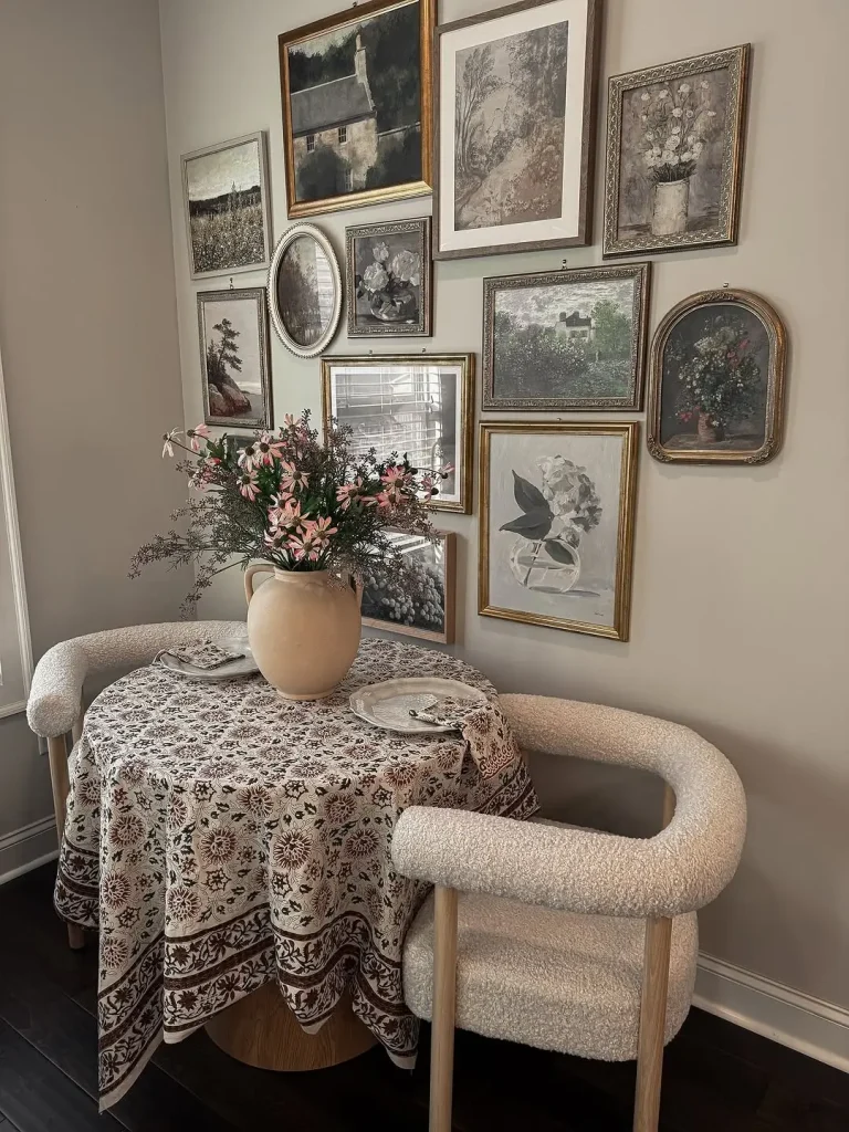 floating shelf wall decor