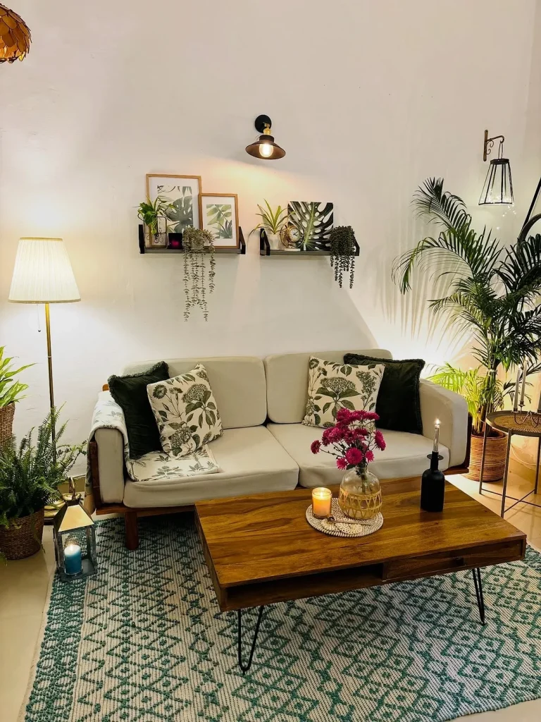 Glam Shelf Decor for Elegant Living Rooms
