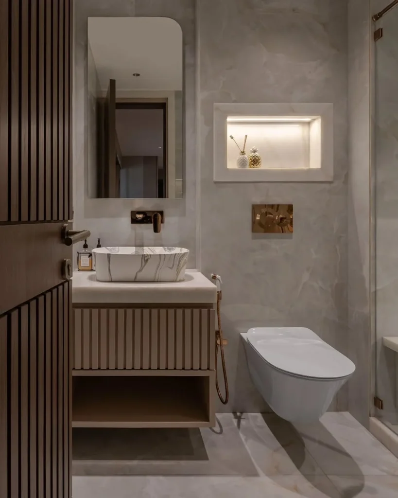 Small space vanity