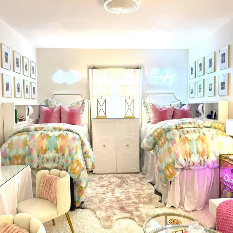 Chic Dorm Room Ideas for Girls That Wow
